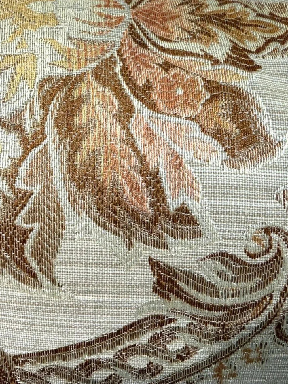 Newport USA Floral Jacquard Lumbar Throw Pillow Tassels 18x12 Beige Gold